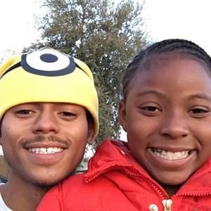 Meet your Posher, Latoya